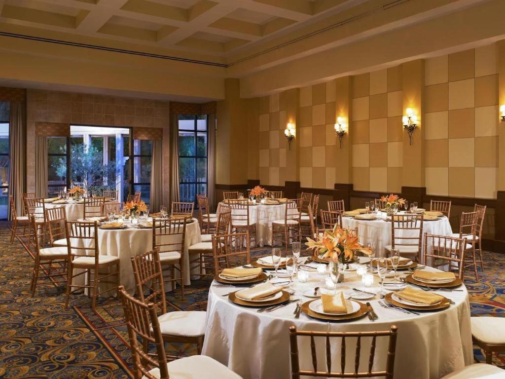 Sheraton Crescent Hotel Phoenix Exterior foto